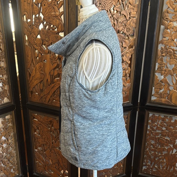 The North Face Women's Light Gray Vest - Picture 2 of 6